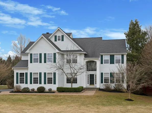 38 Angelica Dr, Avondale, PA 19311