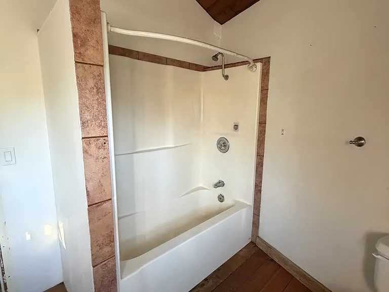 5919 Evergreen Ln — Photo 13