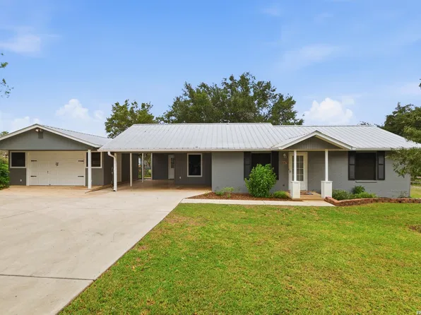 667 Fm 2772, La Vernia, TX 78121
