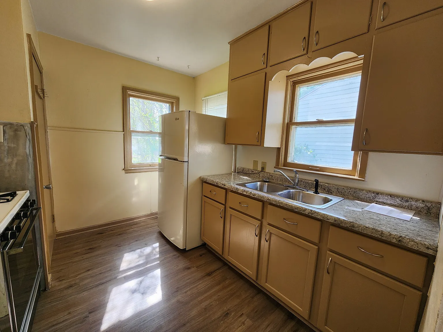 615 Kirkwood Avenue - 1 — Photo 2