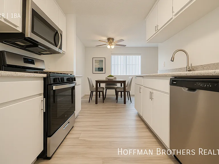 10346 Commerce Ave #19 — Photo 2