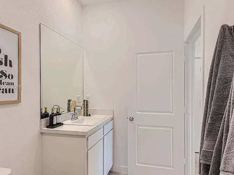876 NW 3rd Way #876 — Photo 21