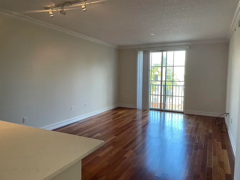 780 S Sapodilla Ave #412 — Photo 6