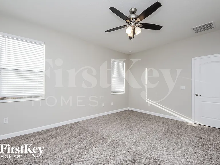 1958 Pantheon Dr — Photo 10