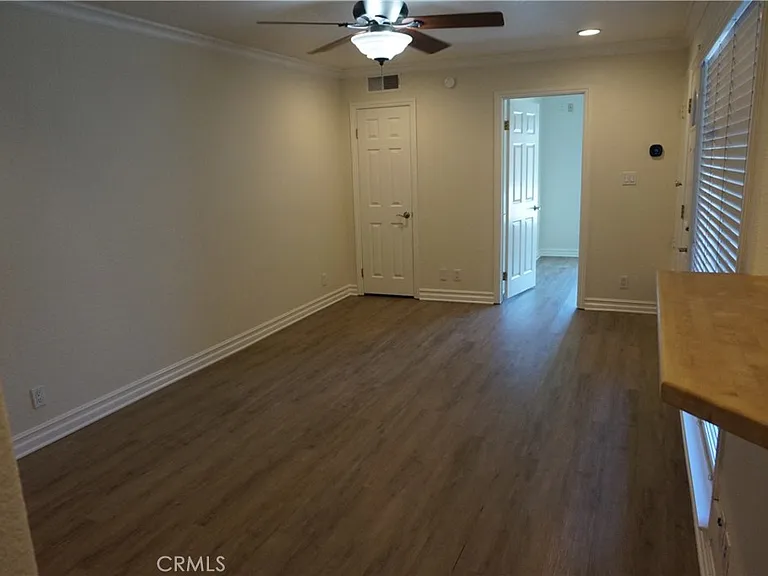 2423 Minuteman Way — Photo 4