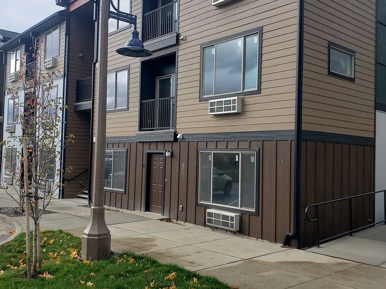371 N Post St — Photo 2