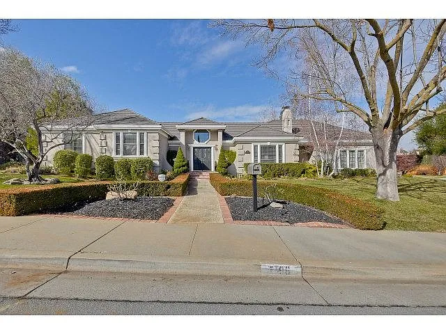 7196 Queensbridge Way photo 1