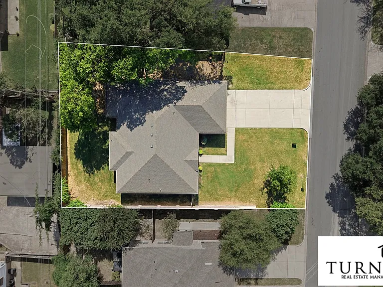 8009 Bangor Dr — Photo 28