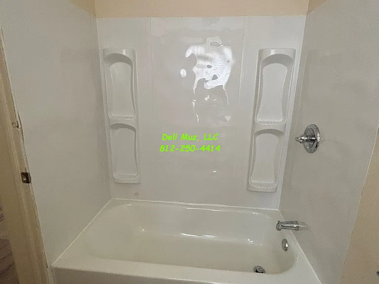 527 N Lemcke Ave — Photo 14