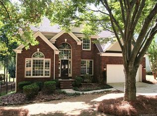 6614 Fairway Point Dr, Charlotte, NC 28269