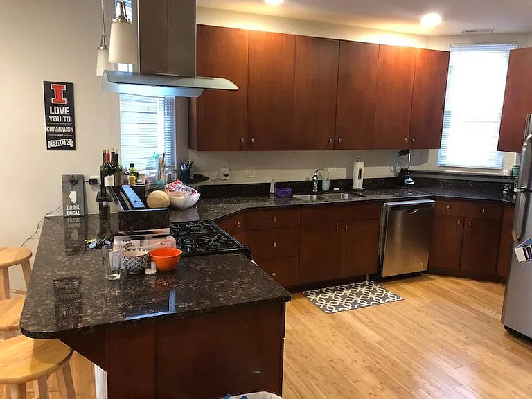 3416 N Greenview Ave #3 — Photo 5