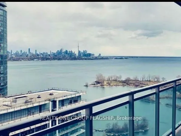 33 Shore Breeze Dr, Toronto, ON