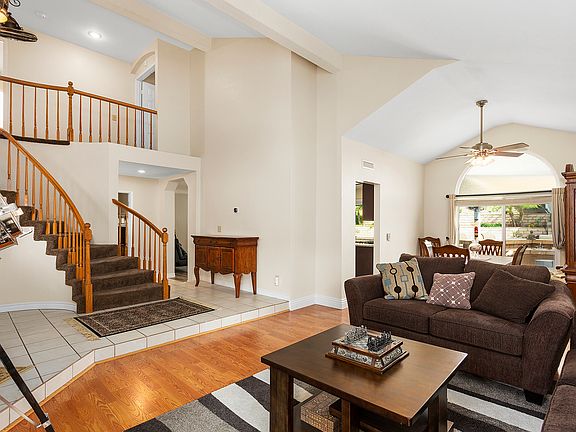 3rd image of 9712 Pebble Brook Dr