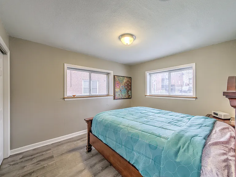 3850 Park Ave — Photo 50