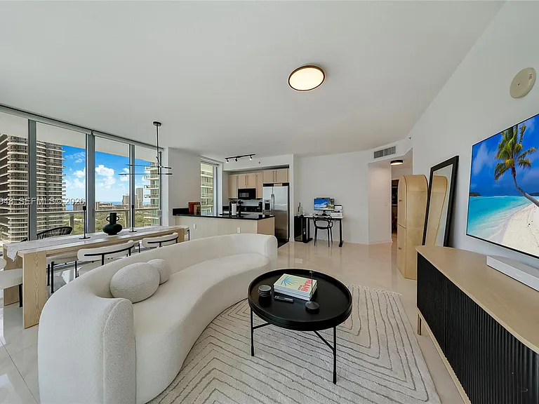1111 SW 1st Ave #2719 — Photo 3