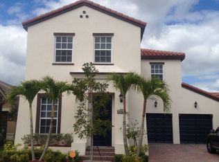 16969 SW 90th Terrace Cir, Miami, FL 33196