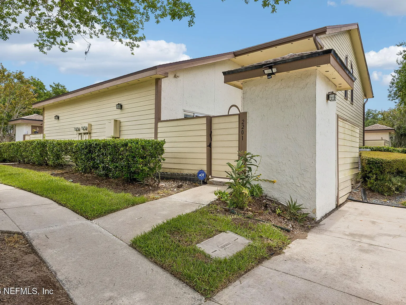 2 bed, 2.0 bath, 1035 sqft, $2,250 — Photo 4
