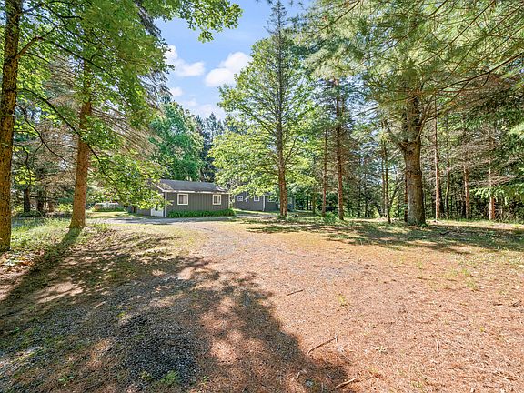 4th image of 16655 Roaring Brook Dr