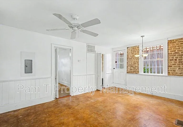 521 E Harris St #A — Photo 6