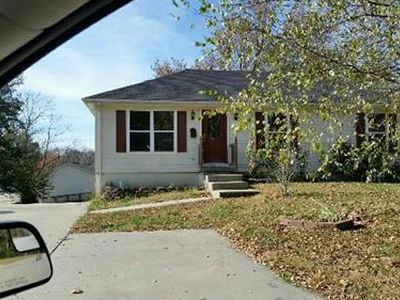 600 S Shaw St, Richmond, MO, 64085