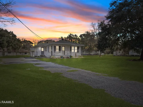 708 Janine Dr, Youngsville, LA 70592