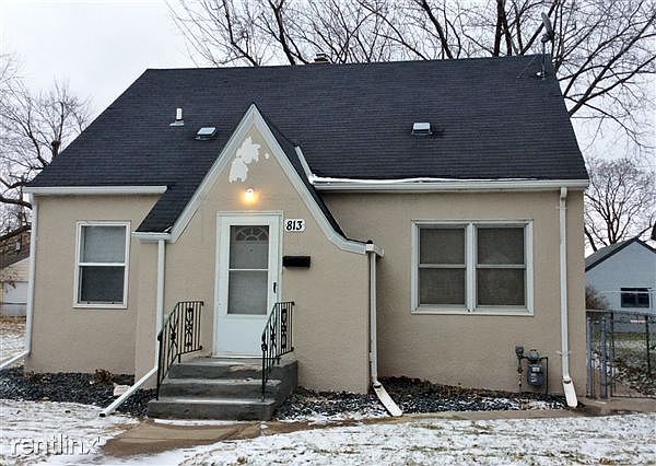 1st image of 813 7th Ave S
