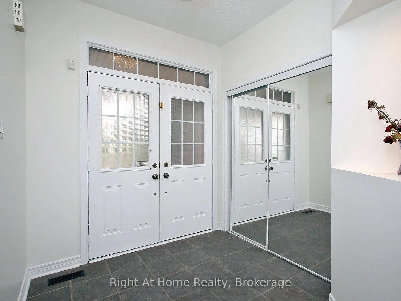 3 bed, $3,100 — Photo 3