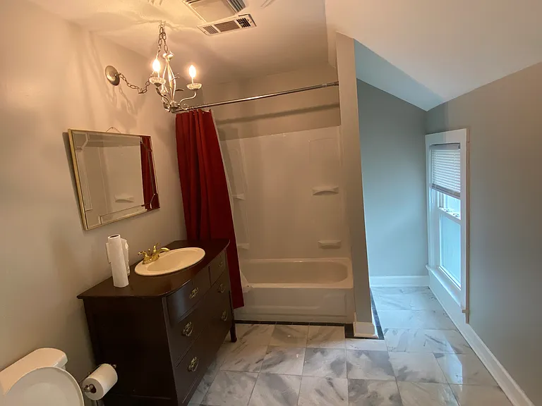 1832 W 48th St #1 — Photo 6