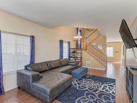 3rd image of 1442 Plantain Dr