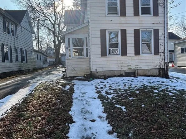 58 Orchard St, Auburn, NY 13021