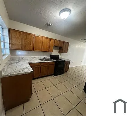 10623 SW 170th Ter — Photo 7