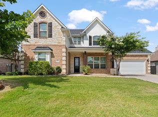 906 Bent Wood Ln, Cleburne, TX 76033