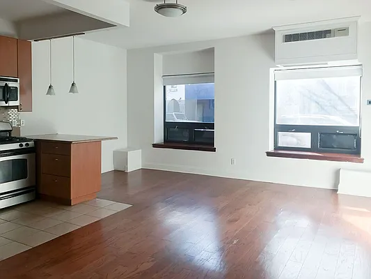 Rented by Crosstown Apartments NYC | media 14