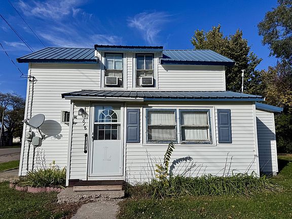 2nd image of 618 Saint John St