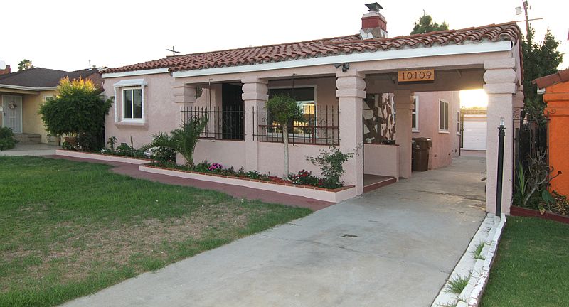 1st image of 10109 S Denker Ave