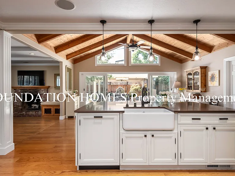32 Devonshire Dr — Photo 7