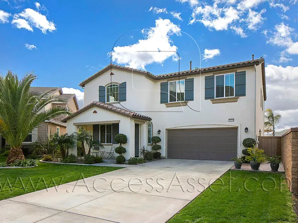 34341 Heather Ridge Rd, Lake Elsinore, CA 92532