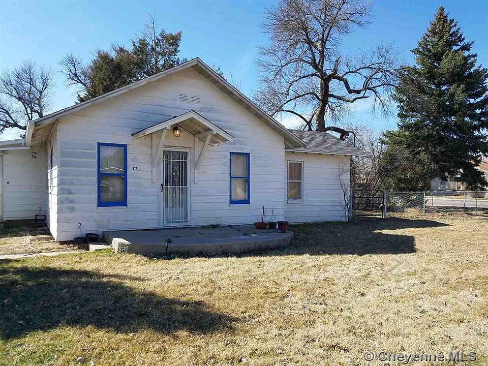 1st image of 312 Clover Ave
