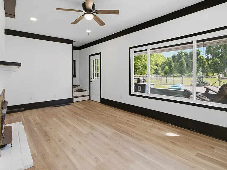 113 Buckhannon Ave — Photo 6