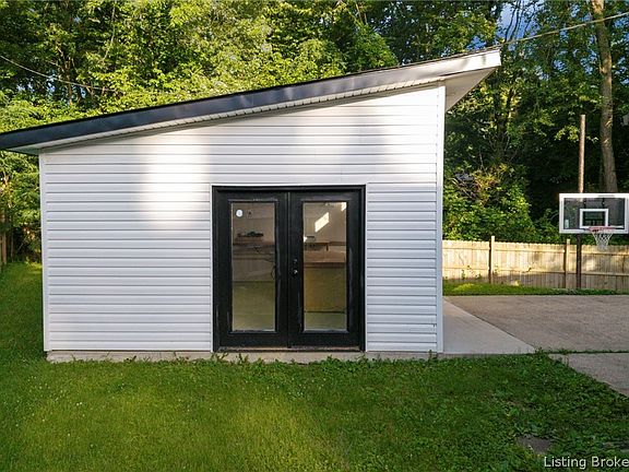 4th image of 568 Spicewood Place