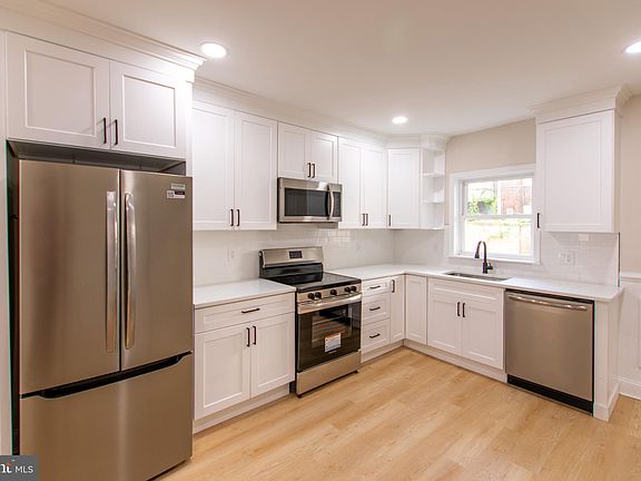 5th image of 1542 S Bambrey St