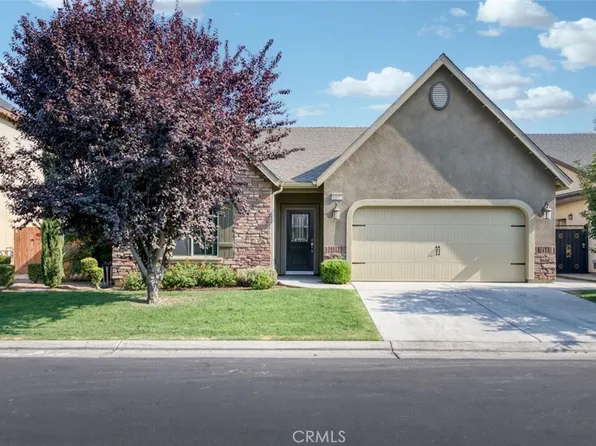 6808 W Lucas Dr, Fresno, CA 93722