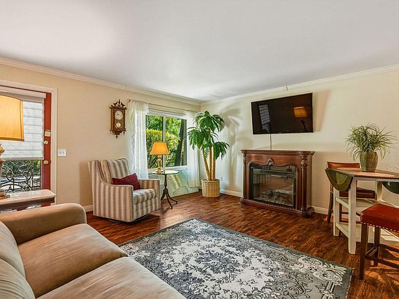 3rd image of 334 W Santa Elena Rd