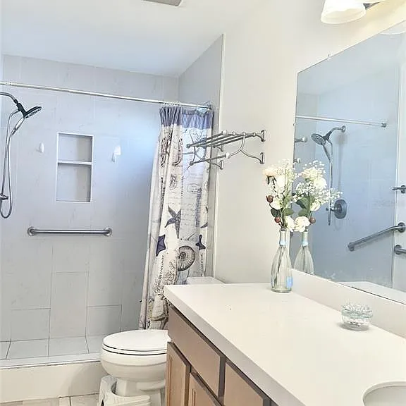 9419 Chandon Dr — Photo 17