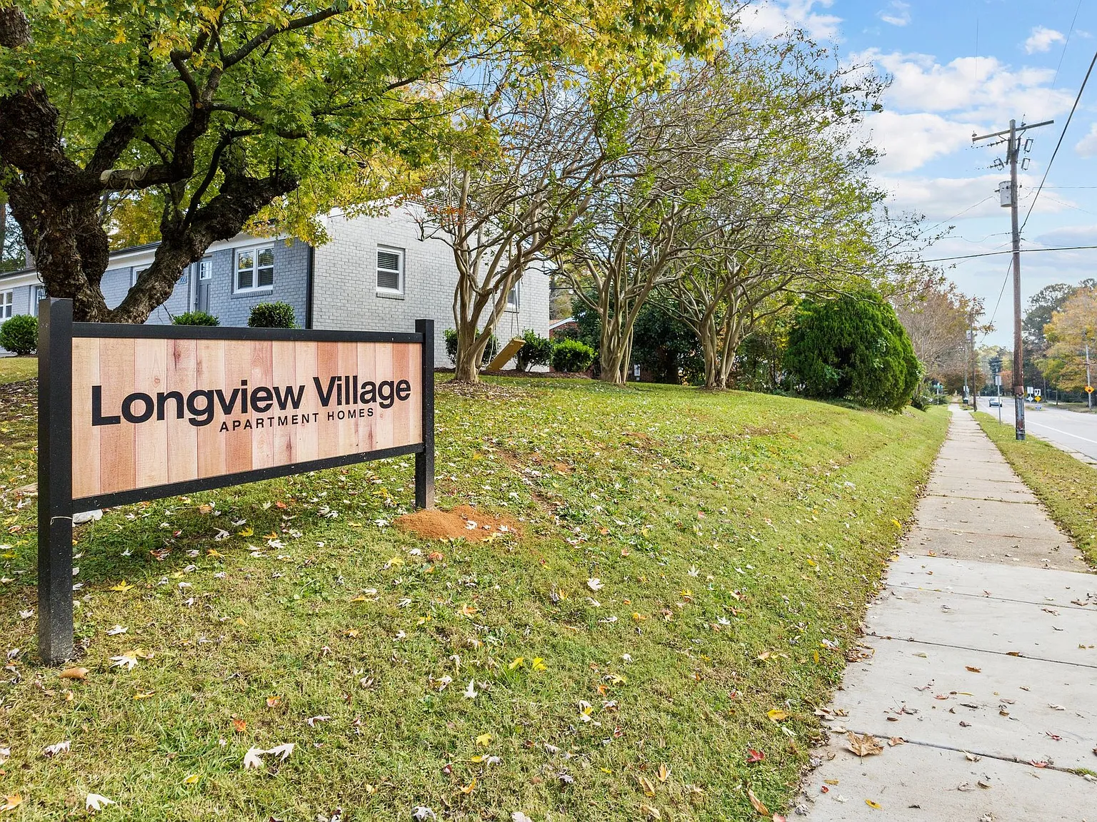 Longview Village Apartments — Photo 1