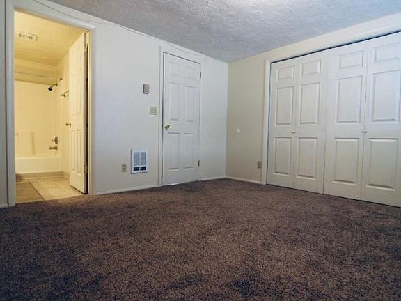 2nd image of 234 W 1 S #102