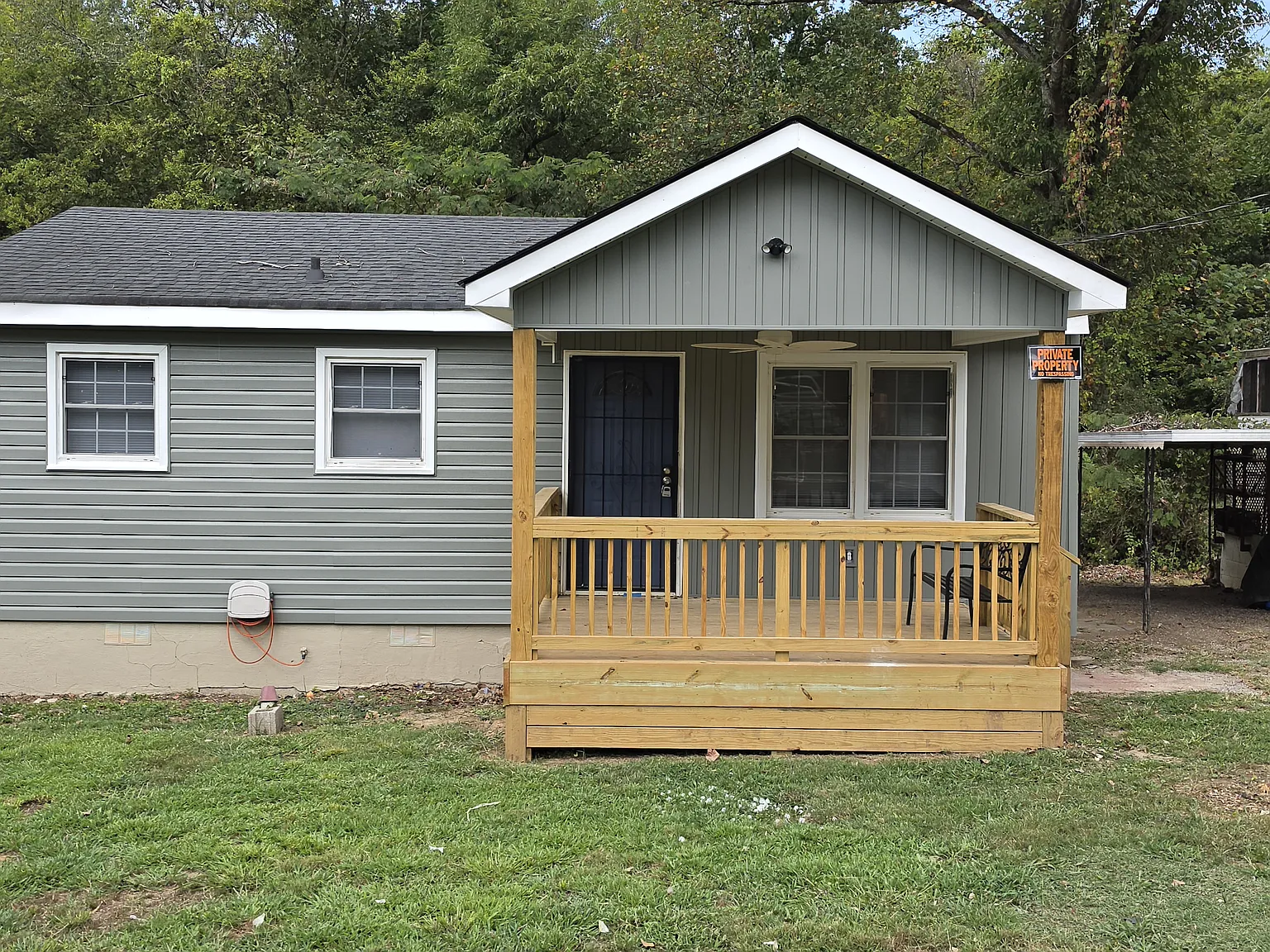 3 bed, 960 sqft, $1,200 — Photo 1