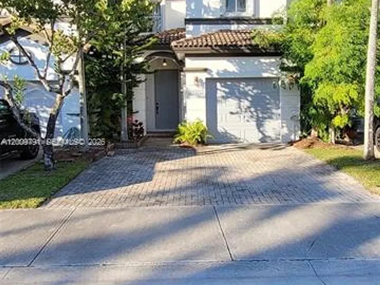 11425 NW 76th Ter #Townhouse 0 — Photo 3