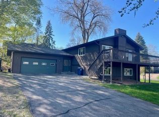 4924 Three Points Blvd, Mound, MN 55364
