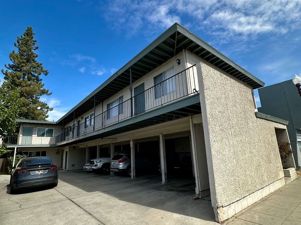 81 5th Ave APT 3